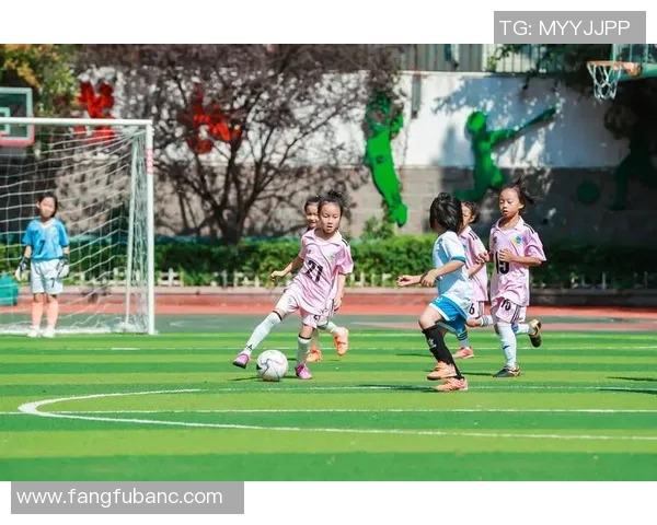 新声代足球球星崛起引领未来绿茵场风潮书写青春荣耀篇章